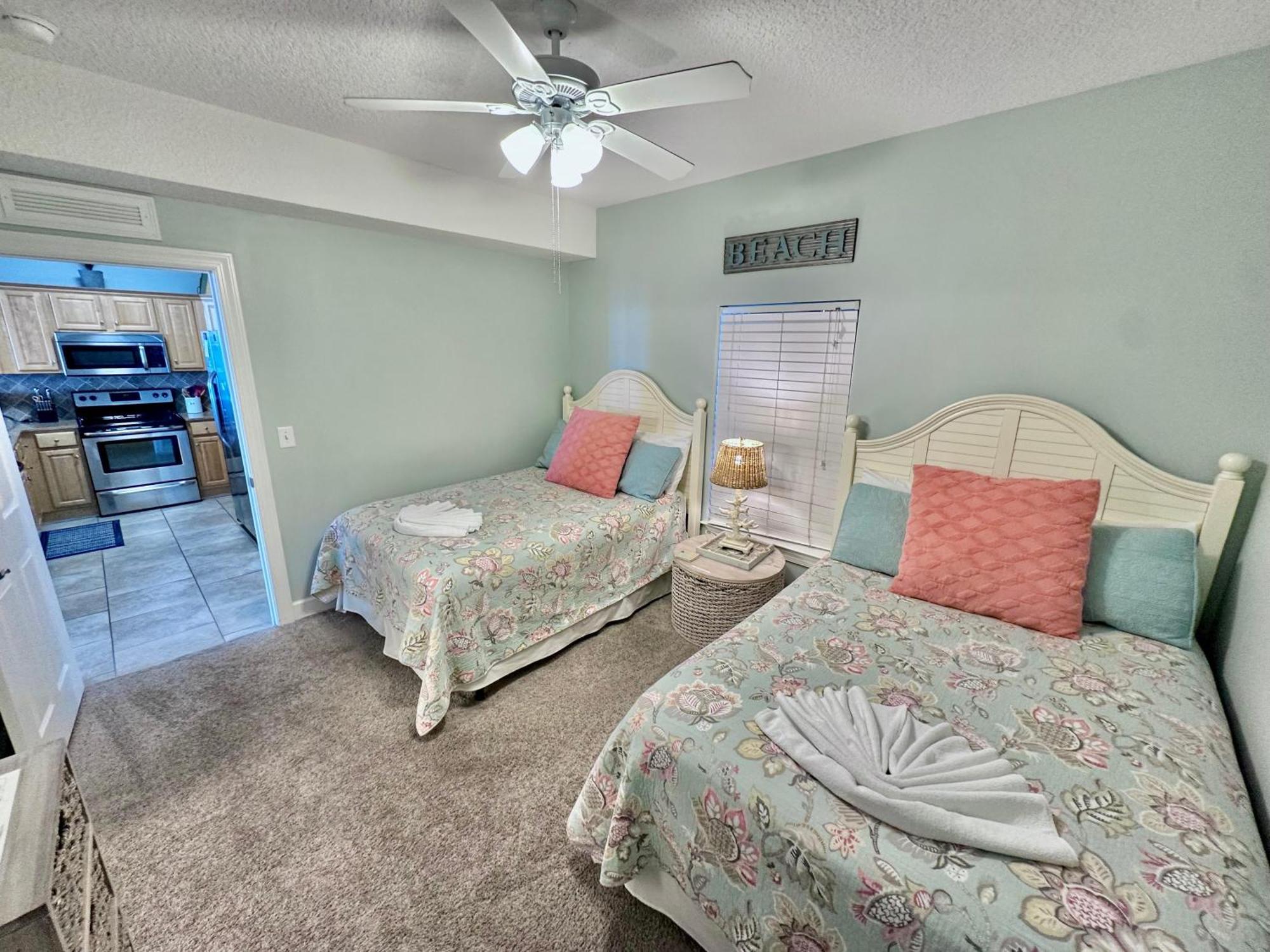 Tropic Winds 1705 Holiday home